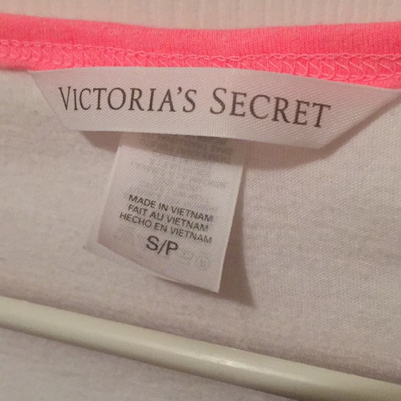 Victoria secret shirt - Picture 3 of 4